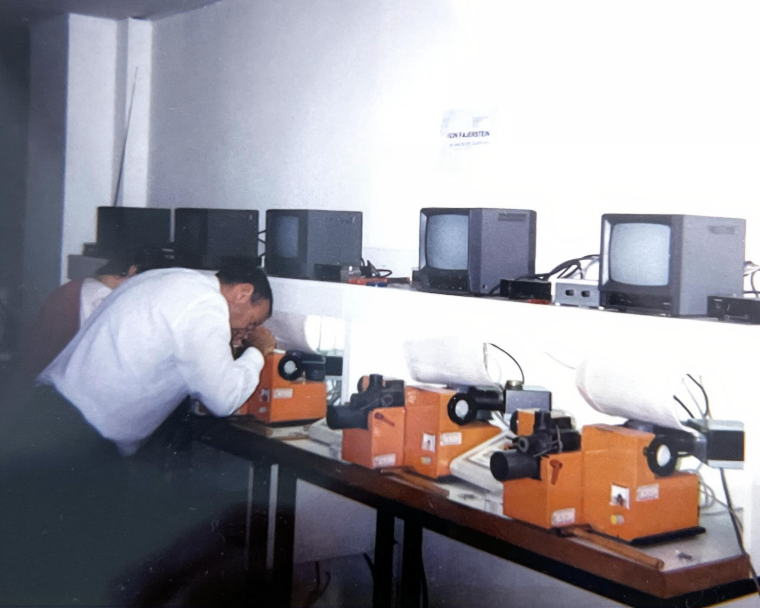 At the girdling machine